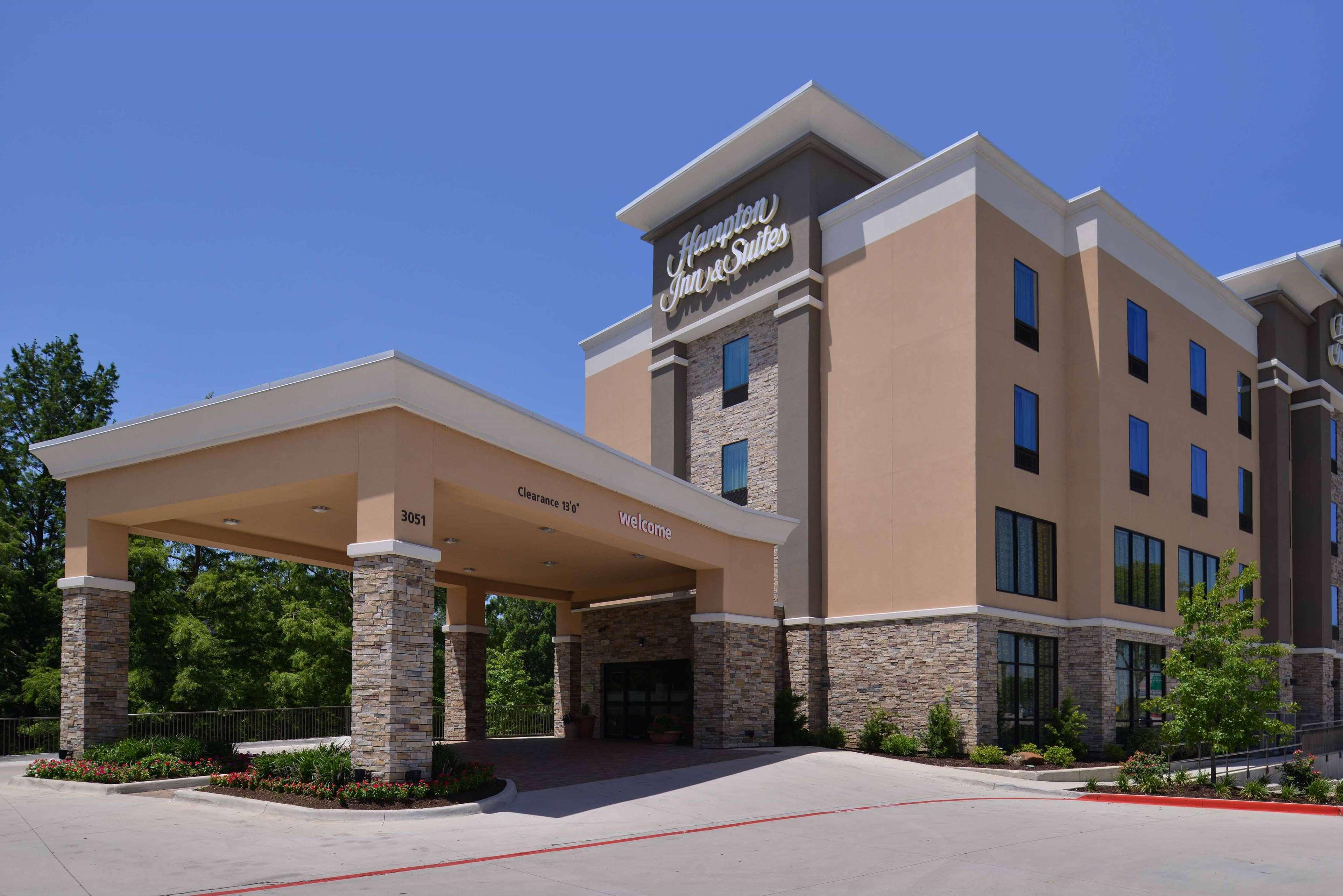 Hampton Inn & Suites Dallas Market Center Ngoại thất bức ảnh