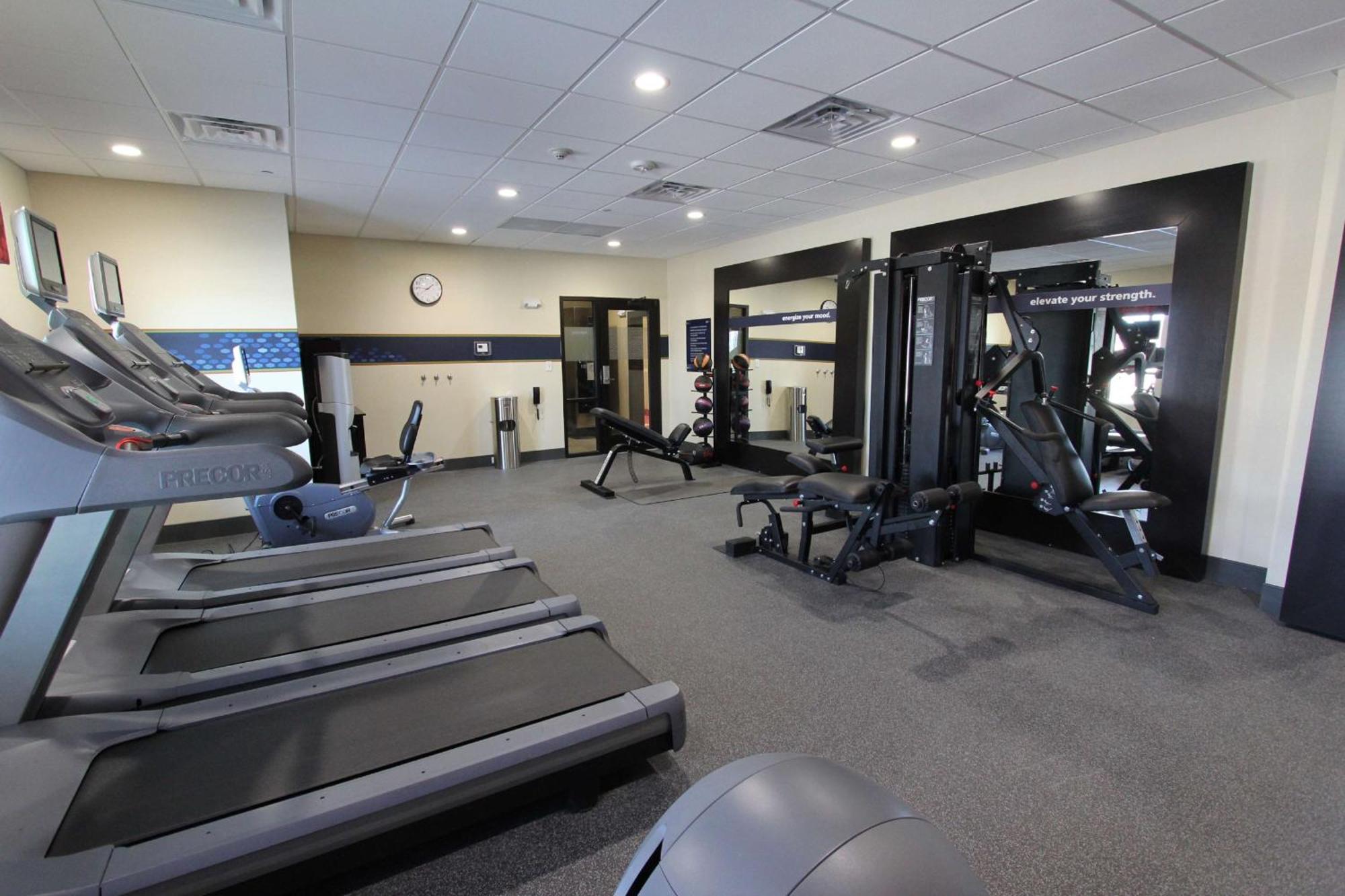 Hampton Inn & Suites Dallas Market Center Ngoại thất bức ảnh