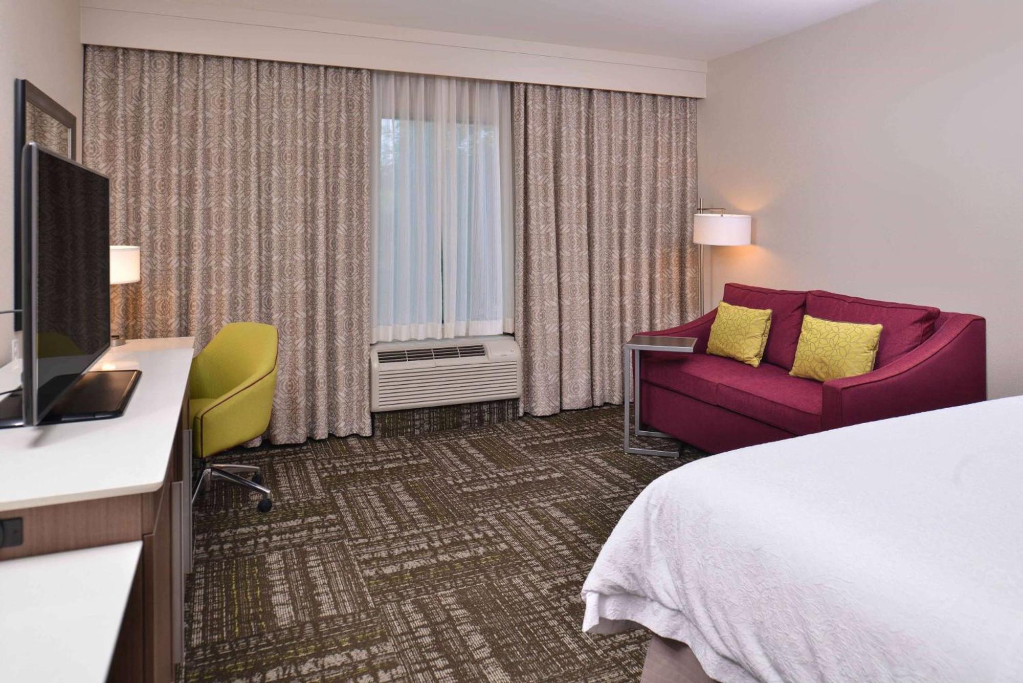 Hampton Inn & Suites Dallas Market Center Ngoại thất bức ảnh